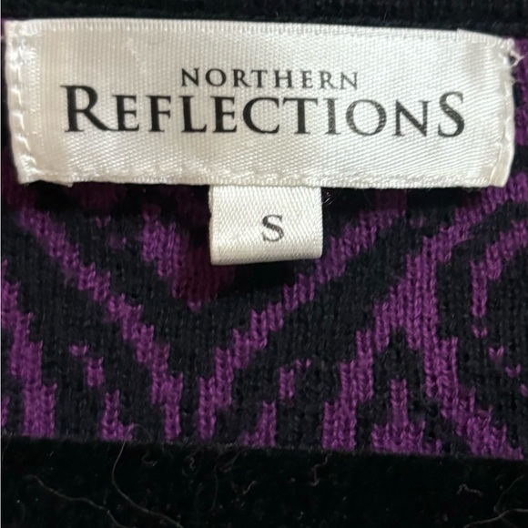 Northern Reflections Woman’s Cardigan - Picture 3 of 3